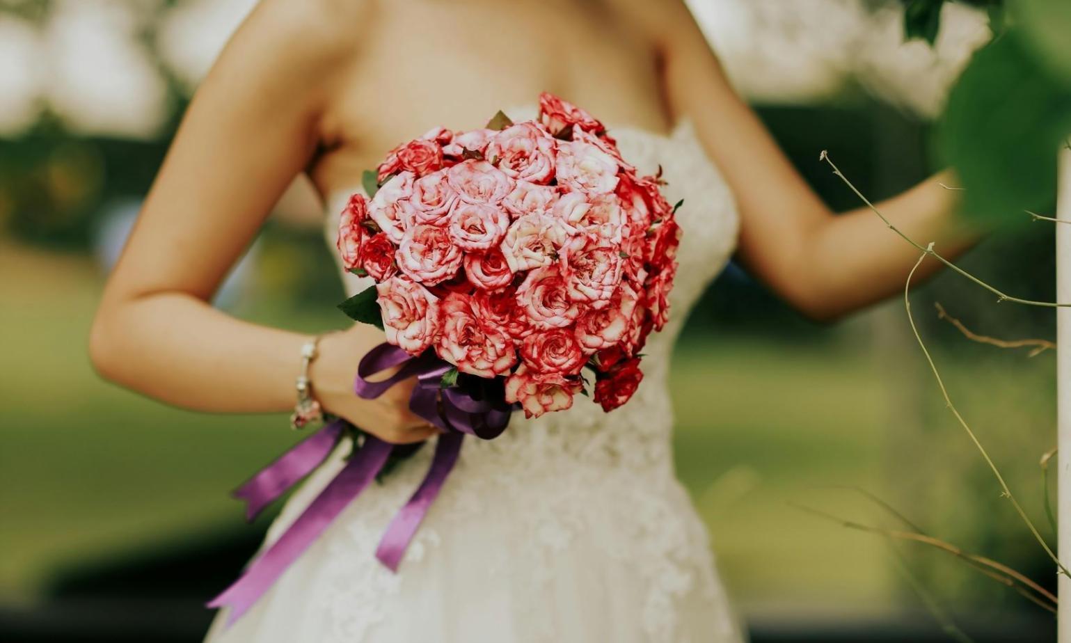 Bryenllyd Mychorven çiçek atölyesi mekanı ve özel buket tasarımları